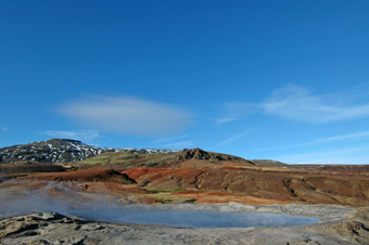 10 IJSLAND geyser krater